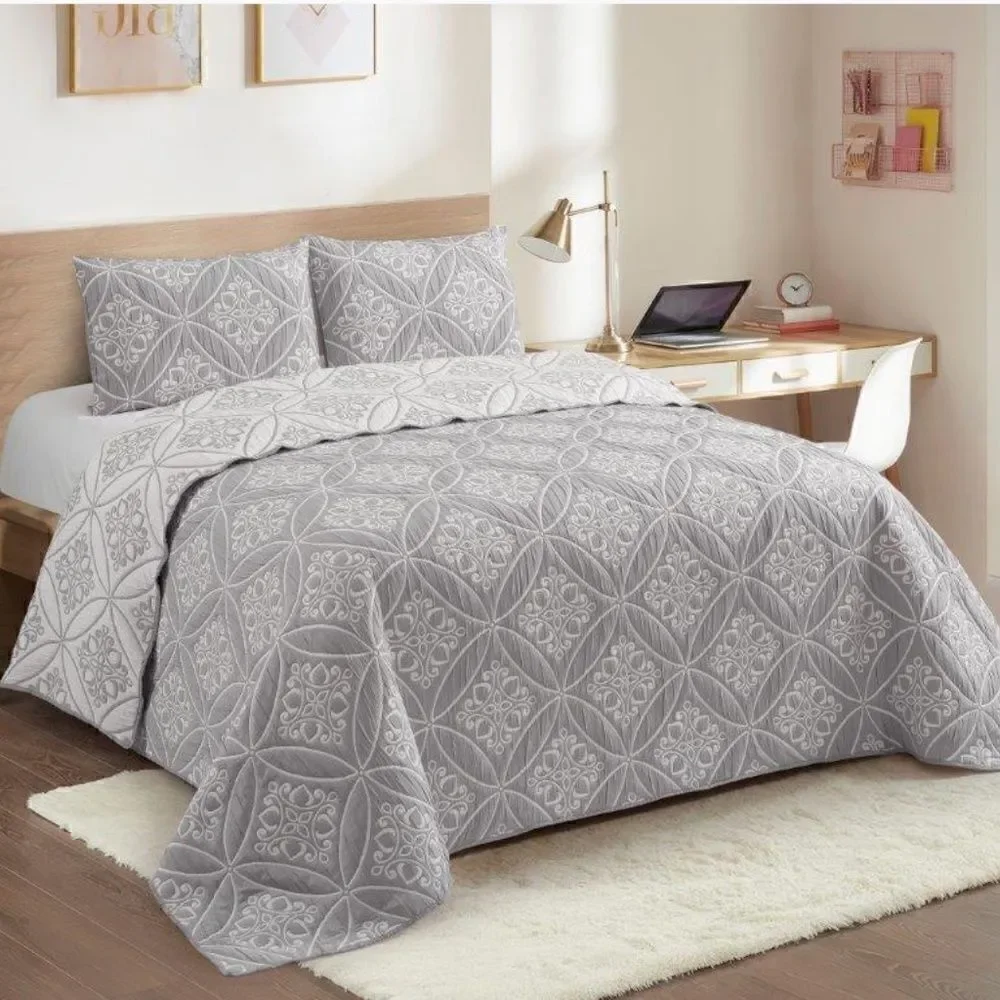 Jacquard Grey Mandala Pattern King Quilt Set Beautiful Farmhouse Cottage Design